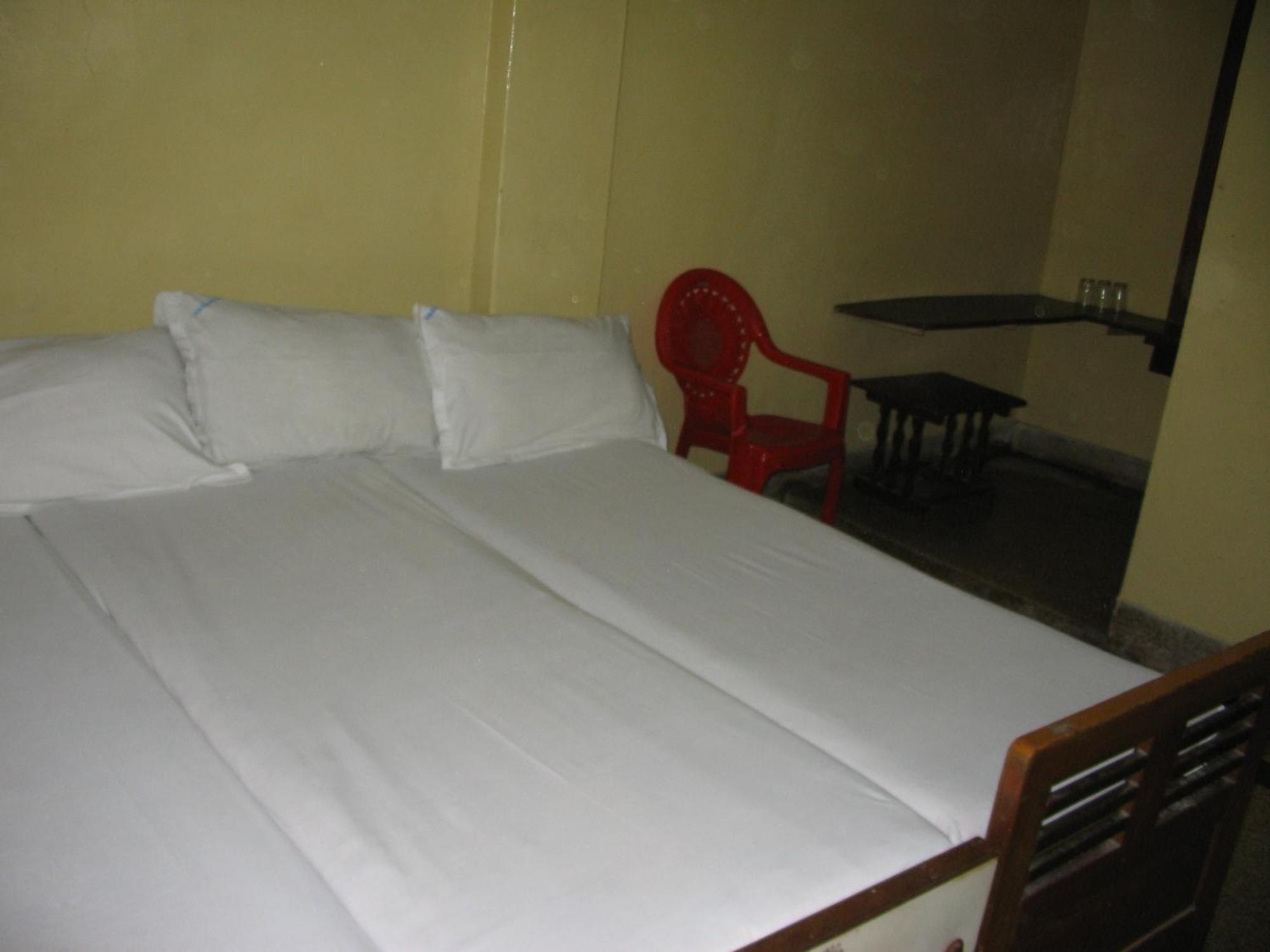 Vasantha Lodge Purasawalkam Chennai Zimmer foto