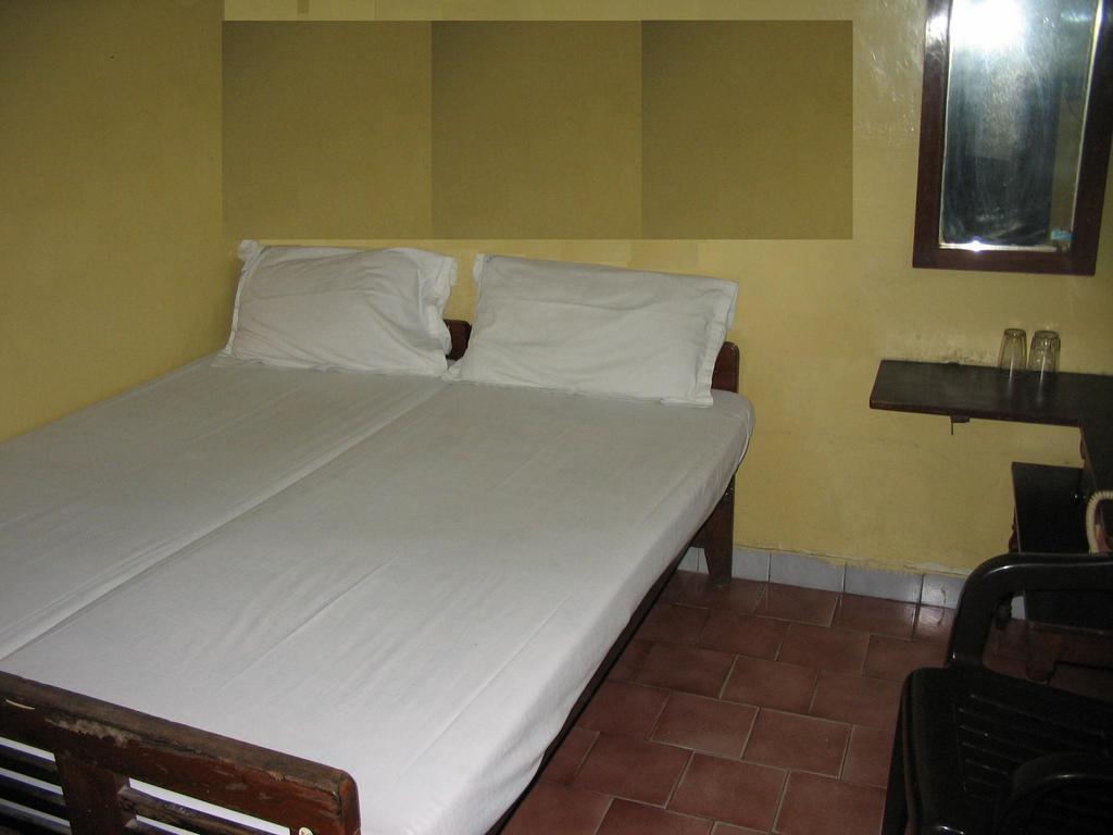Vasantha Lodge Purasawalkam Chennai Zimmer foto